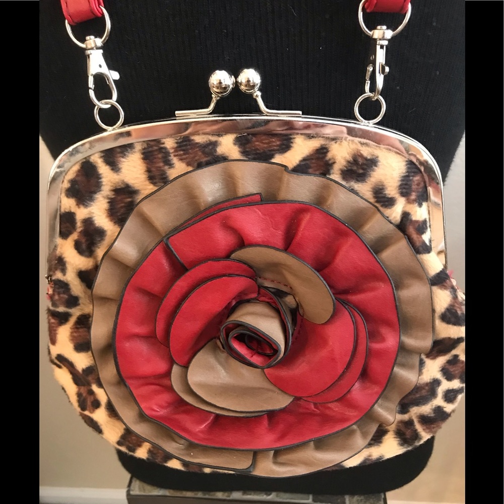 NWOT Faux Animal print/Leather Rose BAG